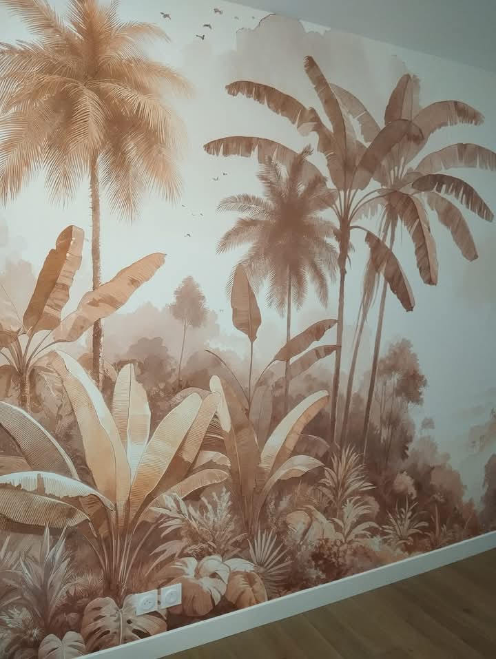 Fresque murale tropicale dans les tons terracotta